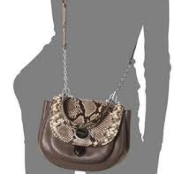 MICHAEL Michael Kors Isadore Medium Messenger Bag - Picture 3 of 4